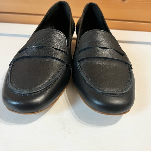 Coach and Four Black Loafers - Picture 5 of 7